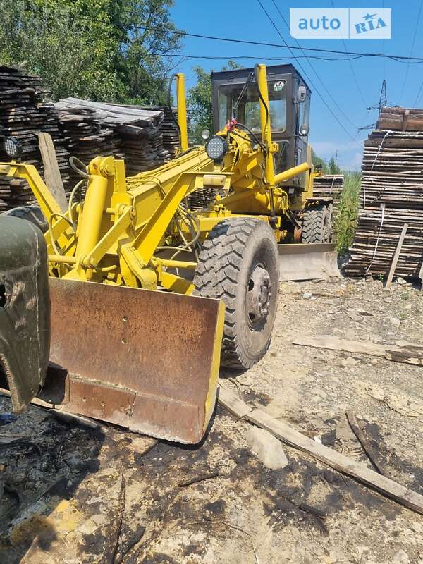 Автогрейдер ДЗ 122 1982 в Тячеве