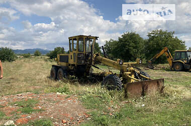 Автогрейдер ДЗ 143 1992 в Тячеве