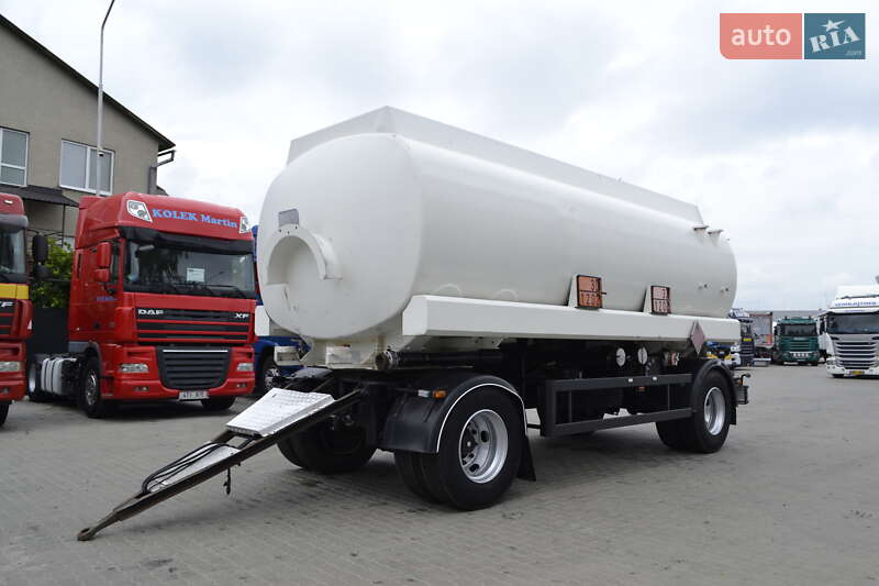 Цистерна EKW ROC 37 T3B 1997 в Хусті