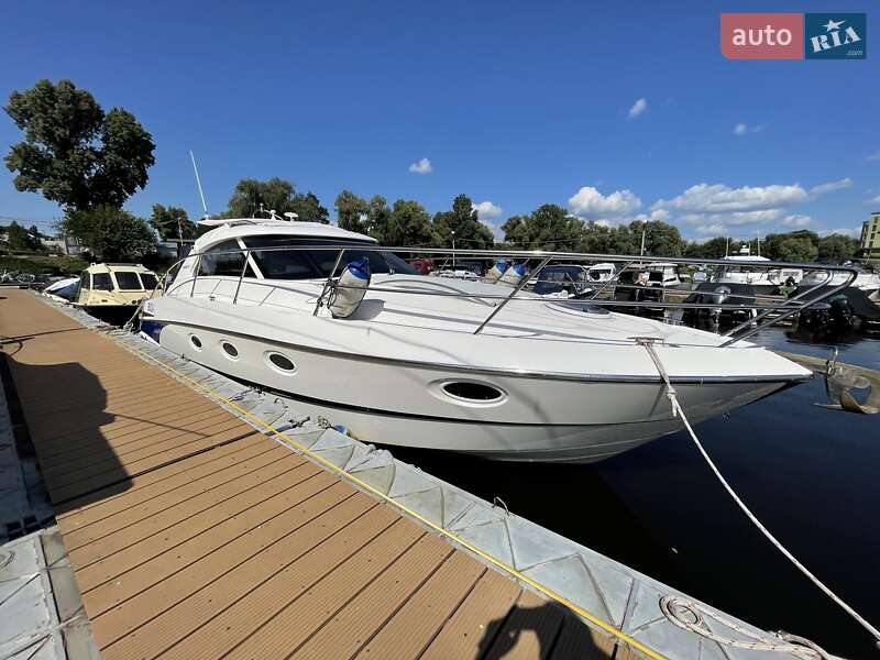 Моторная яхта Elan 35 2005 в Киеве