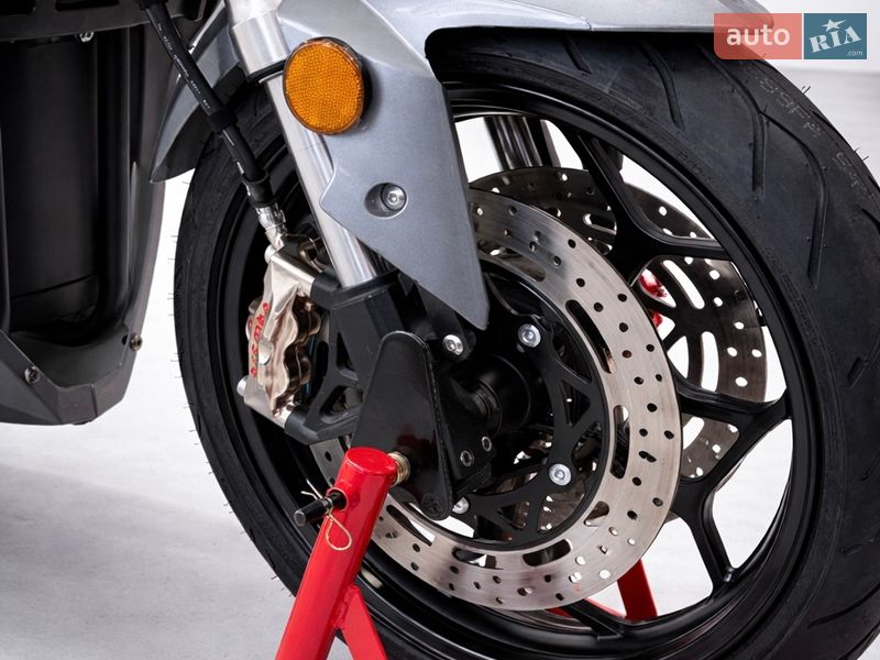 Мотоцикл Без обтекателей (Naked bike) Electromoto EM Z1000 2025 в Кременце