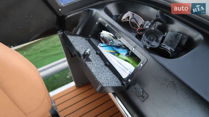 Катер Elete Pontoon Boats 24 2011 в Днепре