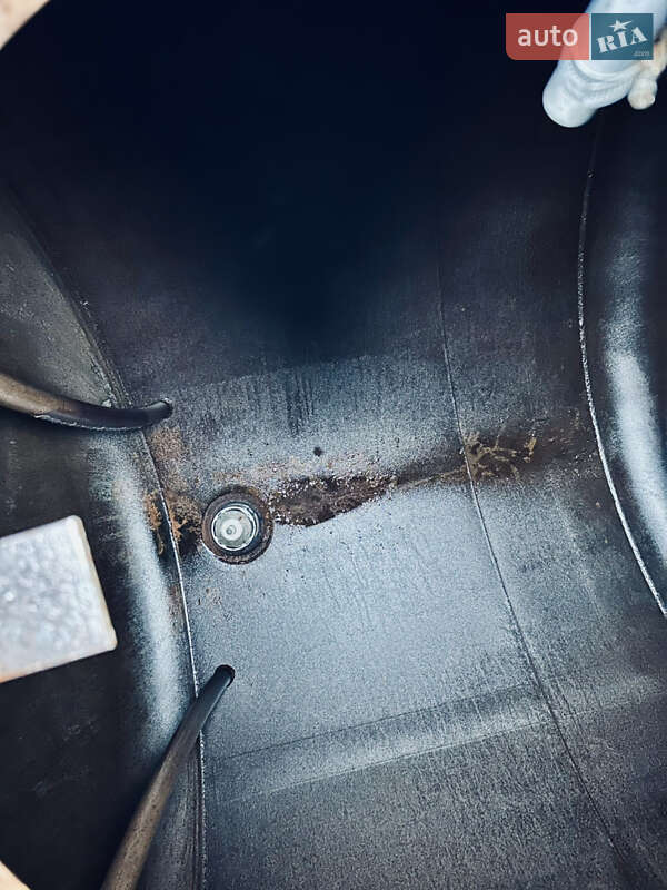 Цистерна напівпричіп ENERCO NC-32X 1999 в Хмельницькому