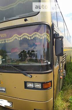 Туристический / Междугородний автобус EOS 100 1994 в Курахово