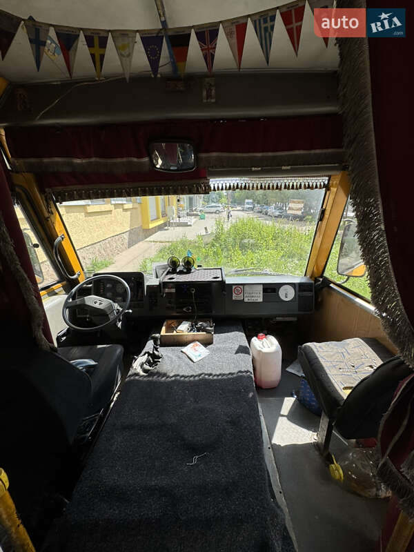 Пригородный автобус EOS Coach 2008 в Дрогобыче