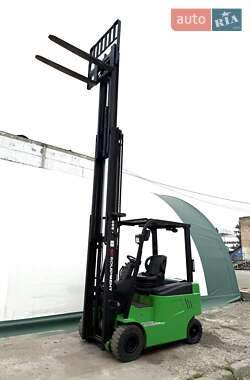 Вилочный погрузчик EP Equipment CPD 2020 в 