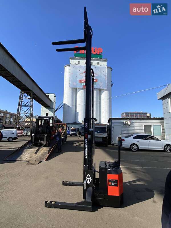 Штабелер EP Equipment ES 2023 в Києві