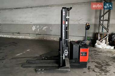 Штабелер EP Equipment ES 2023 в Киеве