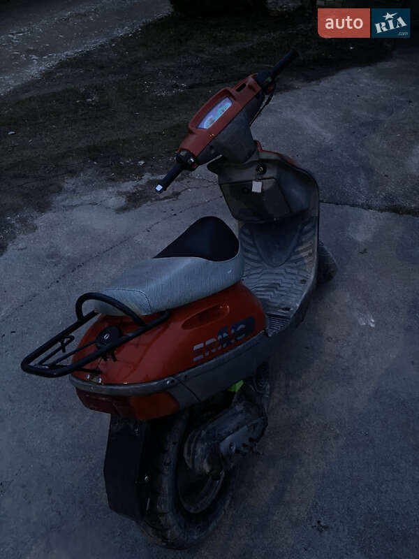 Скутер Espero 50 2000 в Кременці