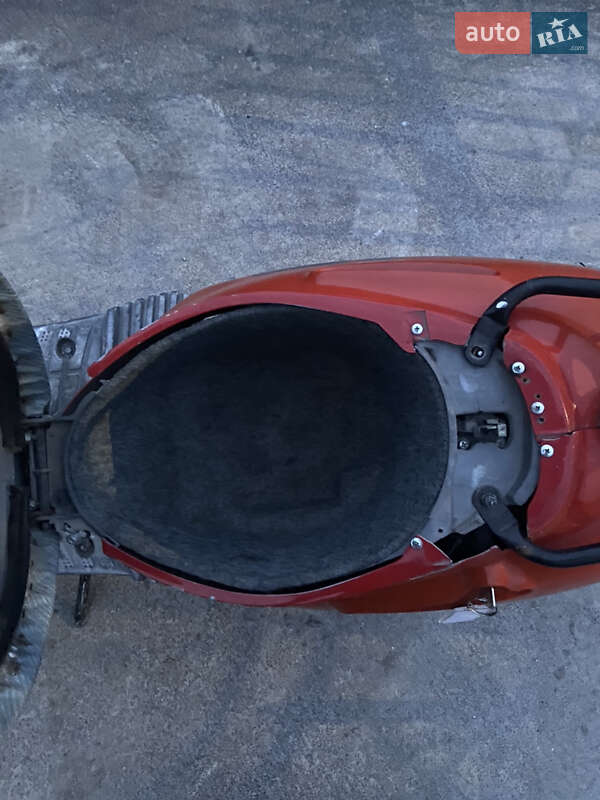 Скутер Espero 50 2000 в Кременці
