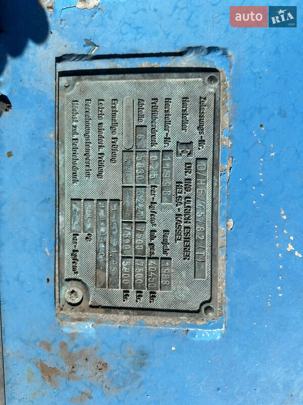 Цистерна напівпричіп Esterer 5281 1990 в Черкасах