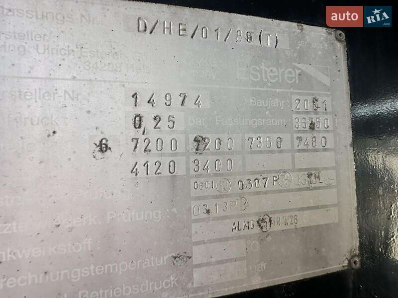 Цистерна напівпричіп Esterer DHE0189T 2001 в Черкасах фото 5 Цистерна напівпричіп Esterer DHE0189T 2001 в Черкасах