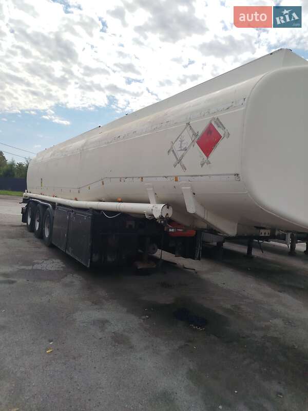 Цистерна полуприцеп Esterer  DHE0189T 1992 в 