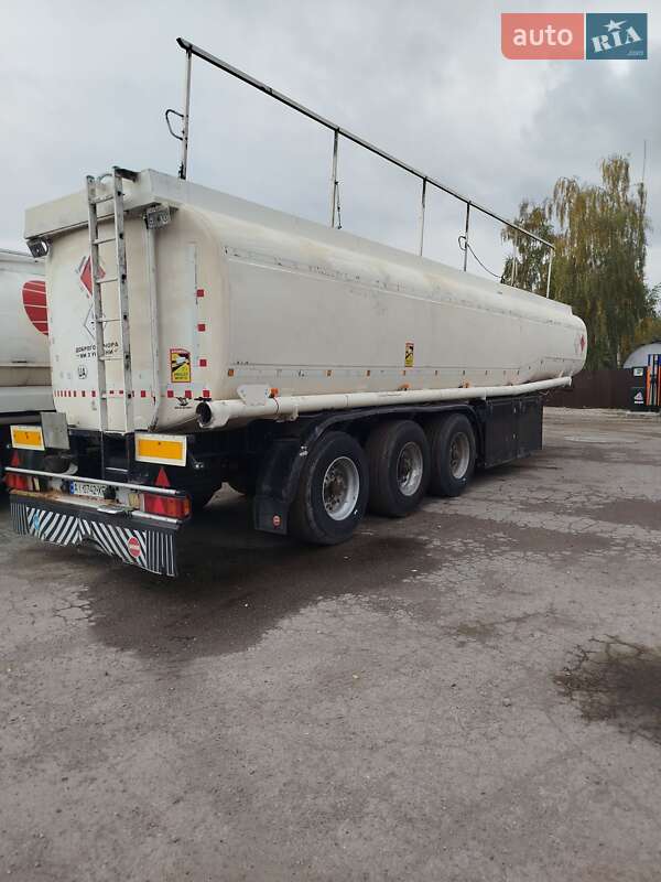 Цистерна напівпричіп Esterer DHE0189T 1992 в Івано-Франківську фото 12 Цистерна напівпричіп Esterer DHE0189T 1992 в Івано-Франківську