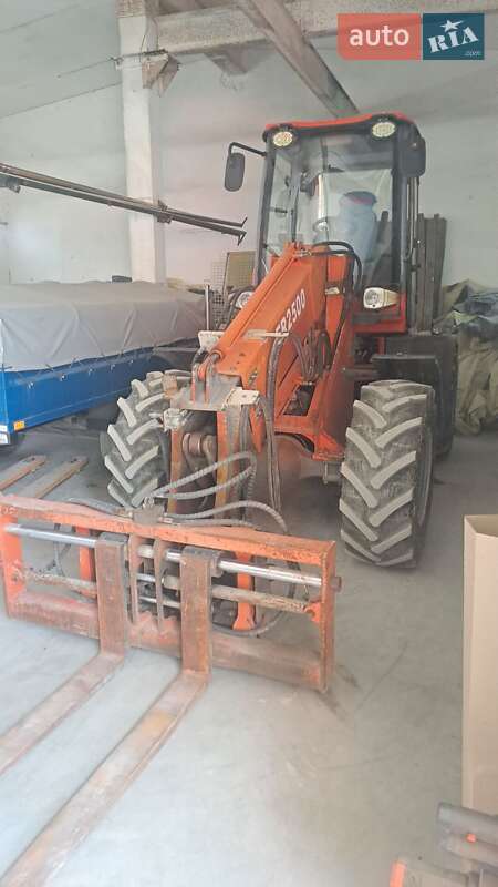 Телескопический погрузчик Everun 2500T 2019 в Киеве фото 3 Телескопический погрузчик Everun 2500T 2019 в Киеве