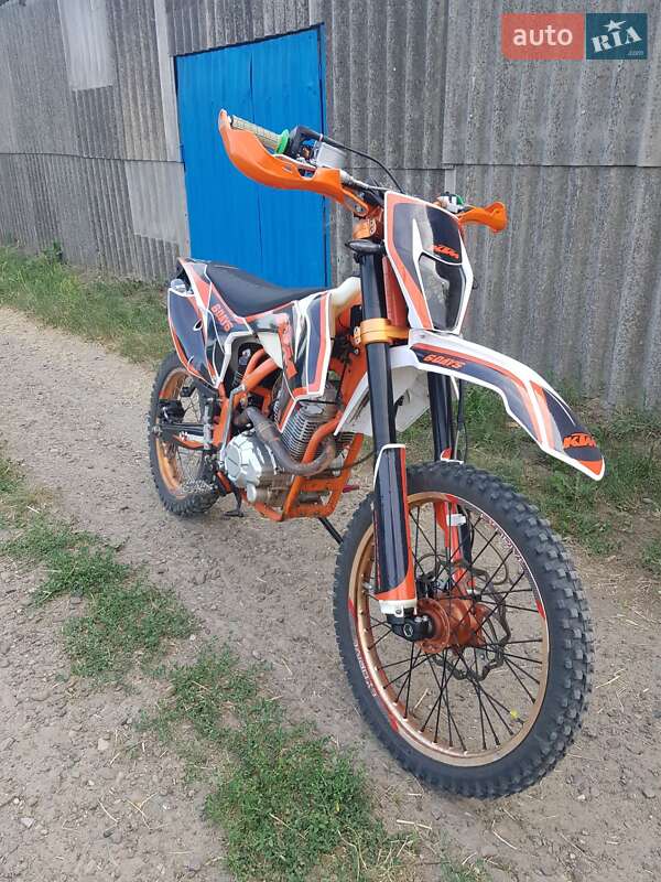 Мотоцикл Кросс Exdrive Profactory 2022 в Черновцах фото 2 Мотоцикл Кросс Exdrive Profactory 2022 в Черновцах