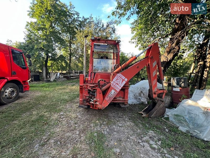 Экскаватор погрузчик FAI 556 1994 в Виннице