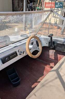 Катер Fairline Phantom 1986 в Залещиках