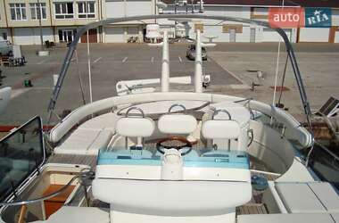 Моторная яхта Fairline Squadron 2002 в Одессе