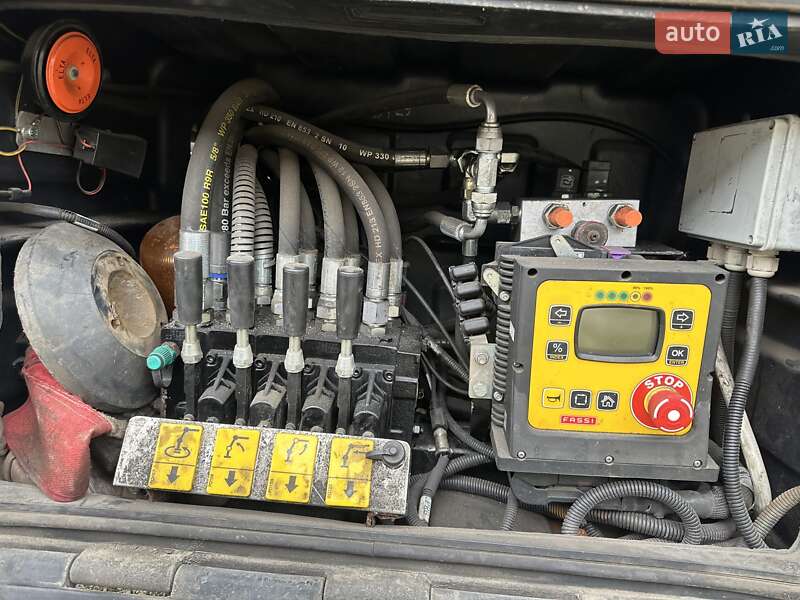Кран-манипулятор Fassi F 250 2012 в Подволочиске