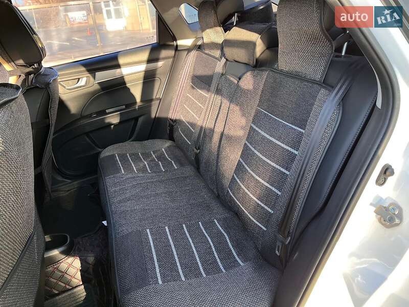 Седан FAW B30 2019 в Луцке