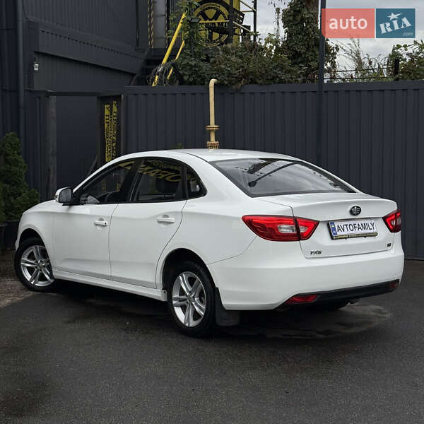 Седан FAW B30 2019 в Дніпрі