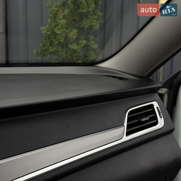 Седан FAW B30 2019 в Дніпрі