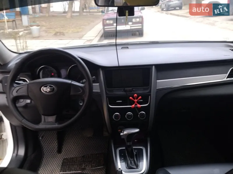 FAW B30 2019 VIN LFP83ACC8K1D45329 фото оголошення 4 з 34