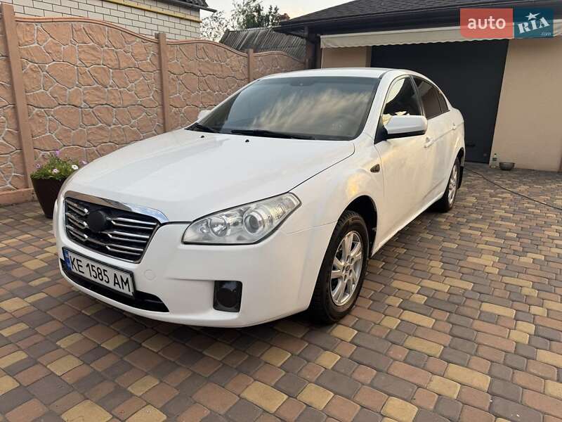Седан FAW Besturn B50 2013 в Днепре
