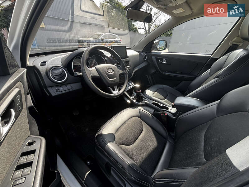 Позашляховик / Кросовер FAW Besturn X40 2020 в Полтаві фото 19 Позашляховик / Кросовер FAW Besturn X40 2020 в Полтаві