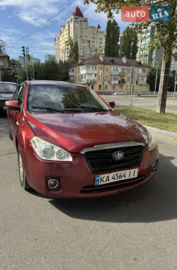 Седан FAW Besturn 2012 в Киеве