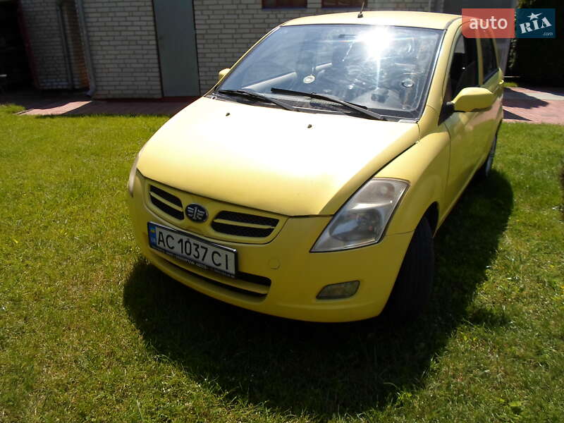 Хетчбек FAW V2 2013 в Луцьку