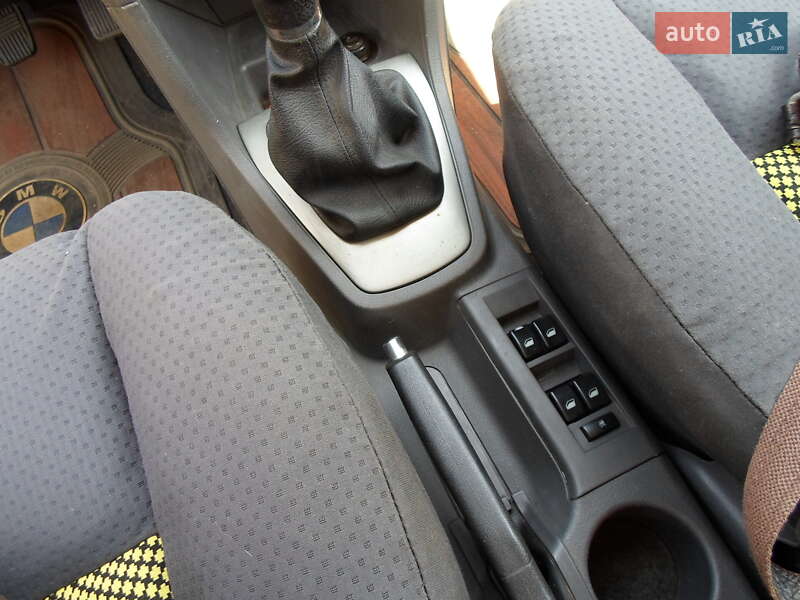 Хетчбек FAW V2 2013 в Луцьку
