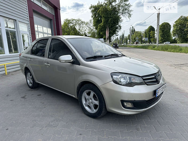 Седан FAW V5 2013 в Хмельницькому