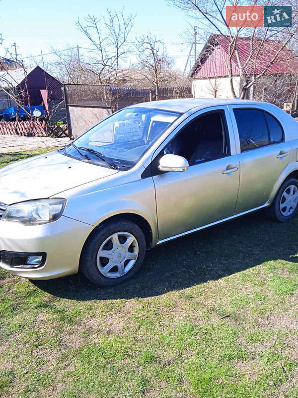 Седан FAW V5 2013 в Бердичеве