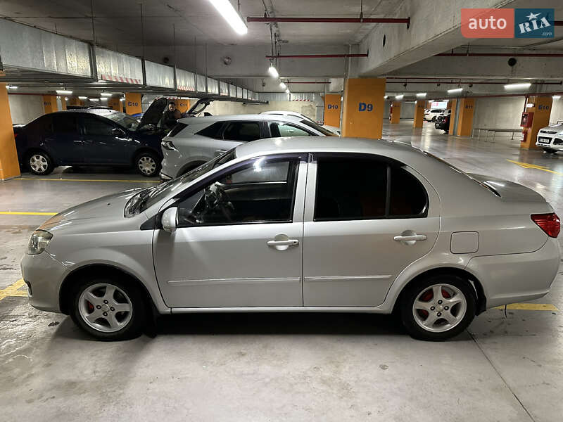 Седан FAW V5 2013 в Ізмаїлі фото 4 Седан FAW V5 2013 в Ізмаїлі