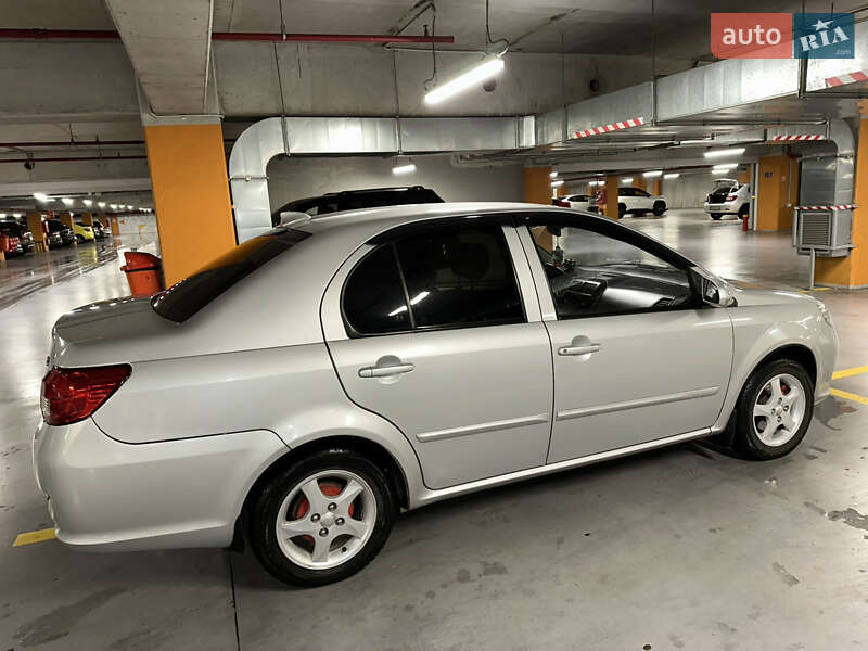 Седан FAW V5 2013 в Ізмаїлі фото 11 Седан FAW V5 2013 в Ізмаїлі