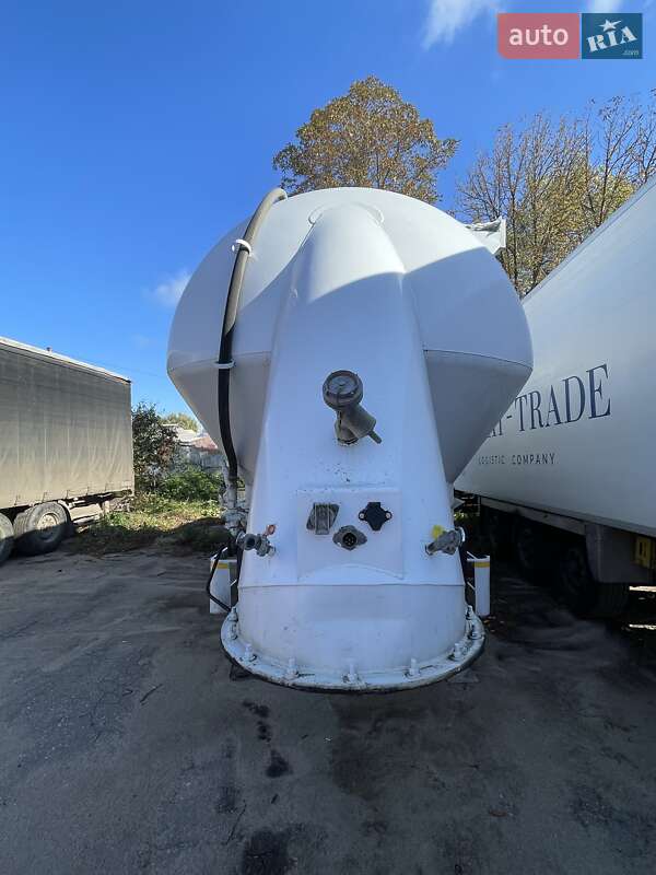 Цистерна полуприцеп Feldbinder EUT 1992 в Сумах