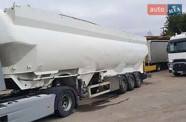 Цистерна полуприцеп Feldbinder EUT 1998 в Львове