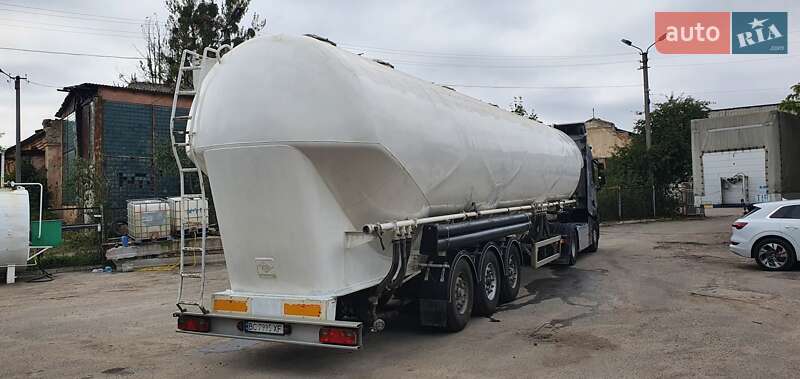 Цистерна полуприцеп Feldbinder EUT 1998 в Львове фото 7 Цистерна полуприцеп Feldbinder EUT 1998 в Львове