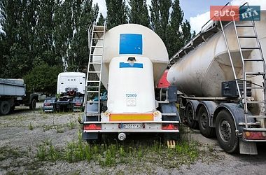 Цементовоз Feldbinder FFB 2011 в Николаеве