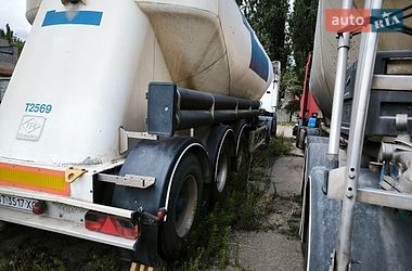 Цементовоз Feldbinder FFB 2011 в Николаеве