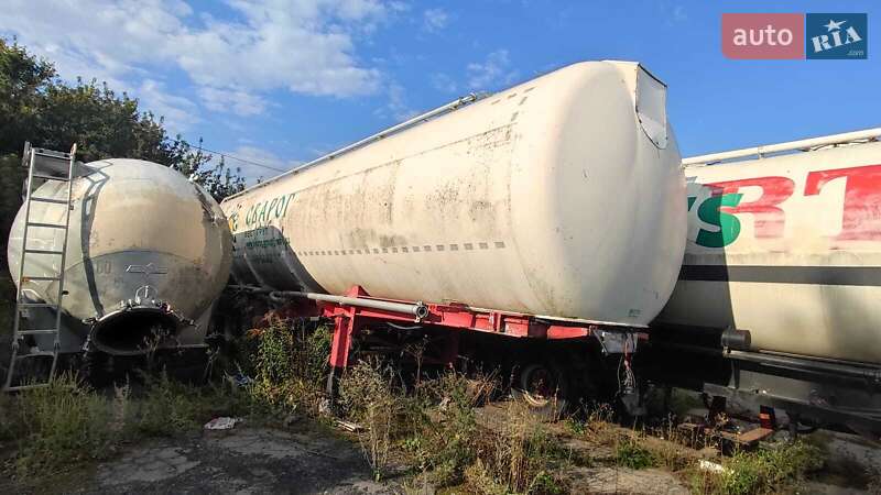 Цистерна полуприцеп Feldbinder KIP 1988 в 