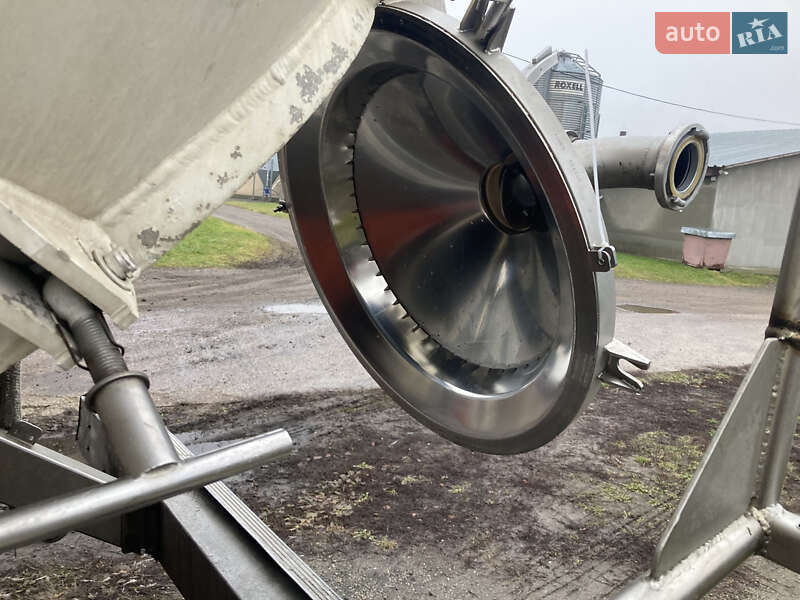 Цистерна полуприцеп Feldbinder KIP 2000 в Киеве