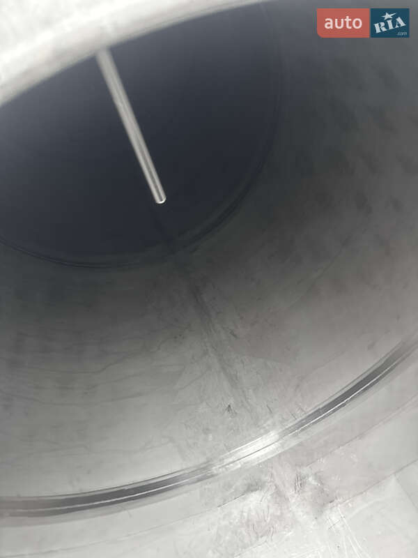 Цистерна напівпричіп Feldbinder TSA 2004 в Дубні