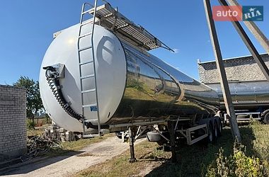 Цистерна полуприцеп Feldbinder TSA 2002 в Перещепине