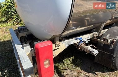 Цистерна полуприцеп Feldbinder TSA 2002 в Перещепине