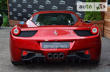 Купе Ferrari 458 Italia 2012 в Киеве