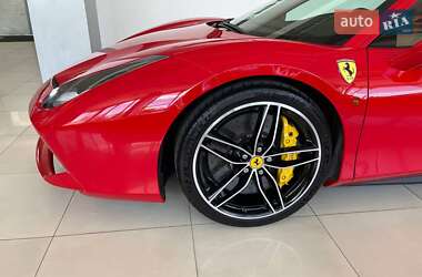 Купе Ferrari 488 GTB 2016 в 