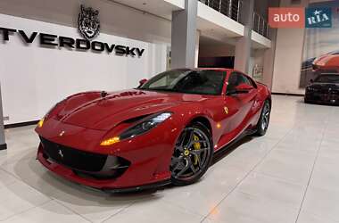 Купе Ferrari 812 Superfast 2020 в 